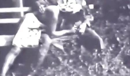 بچه سکس بنگ بروس ها یک زن و شوهر از F